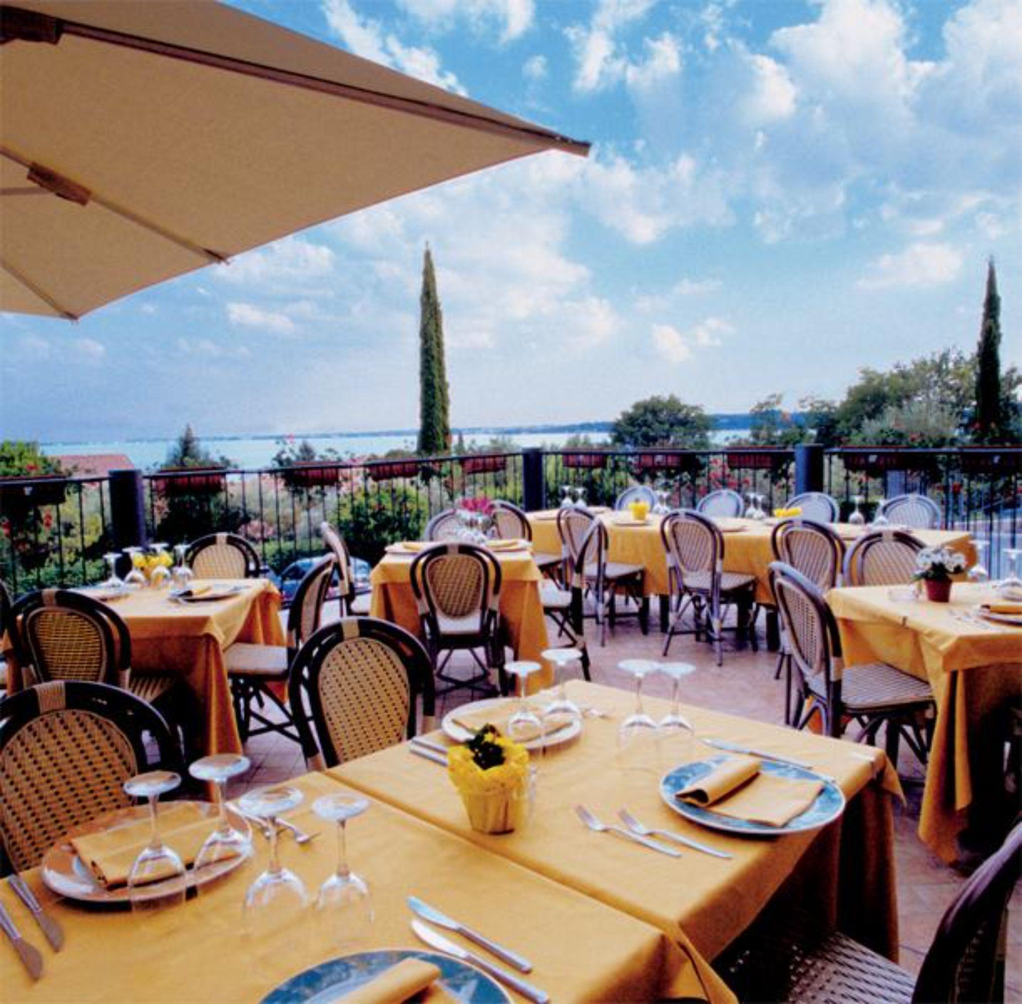 Moniga del Garda Ahg Riva Del Sole Hotel - Adults Only מראה חיצוני תמונה