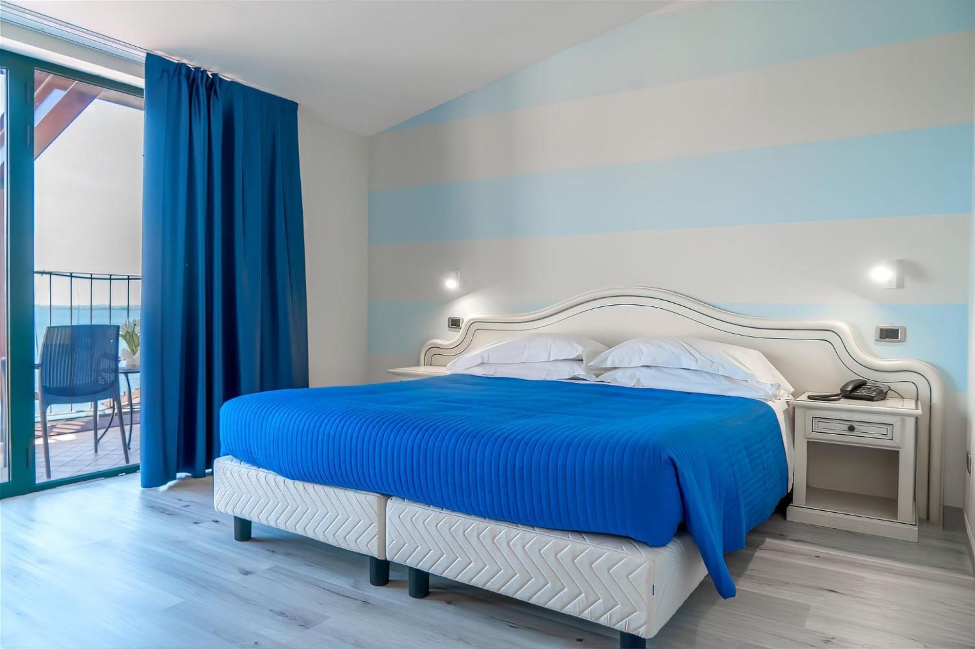 Moniga del Garda Ahg Riva Del Sole Hotel - Adults Only מראה חיצוני תמונה