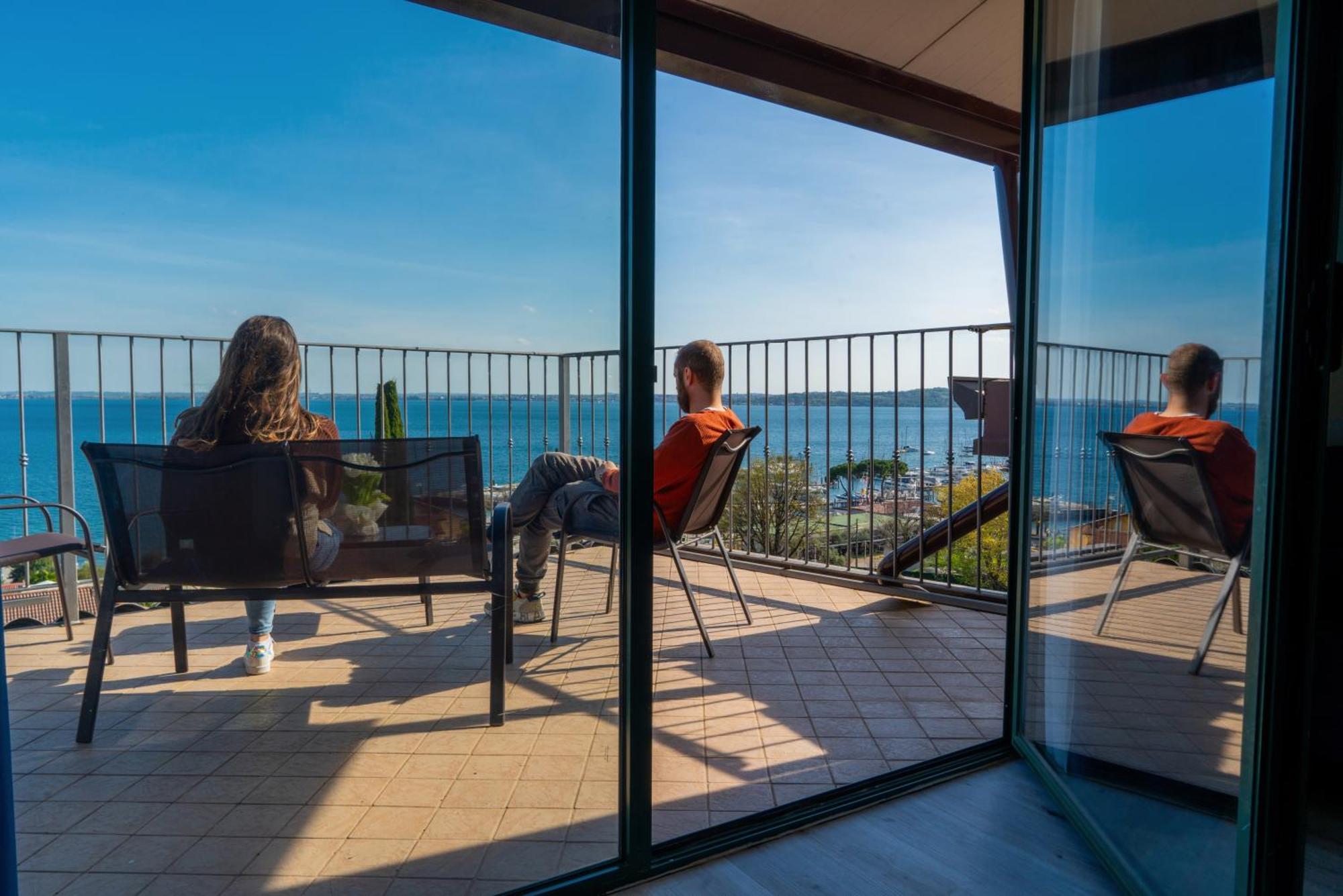 Moniga del Garda Ahg Riva Del Sole Hotel - Adults Only מראה חיצוני תמונה