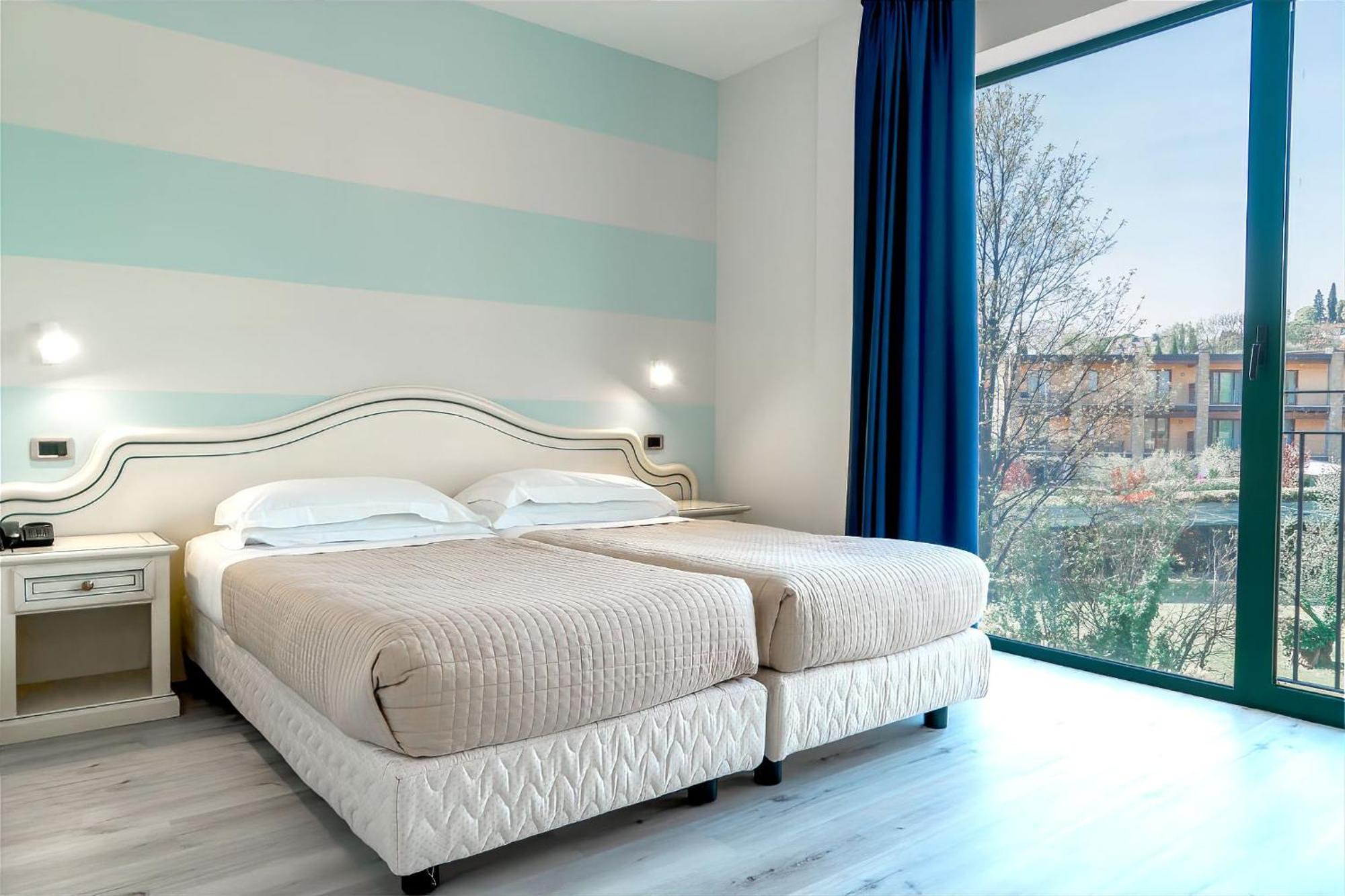 Moniga del Garda Ahg Riva Del Sole Hotel - Adults Only מראה חיצוני תמונה