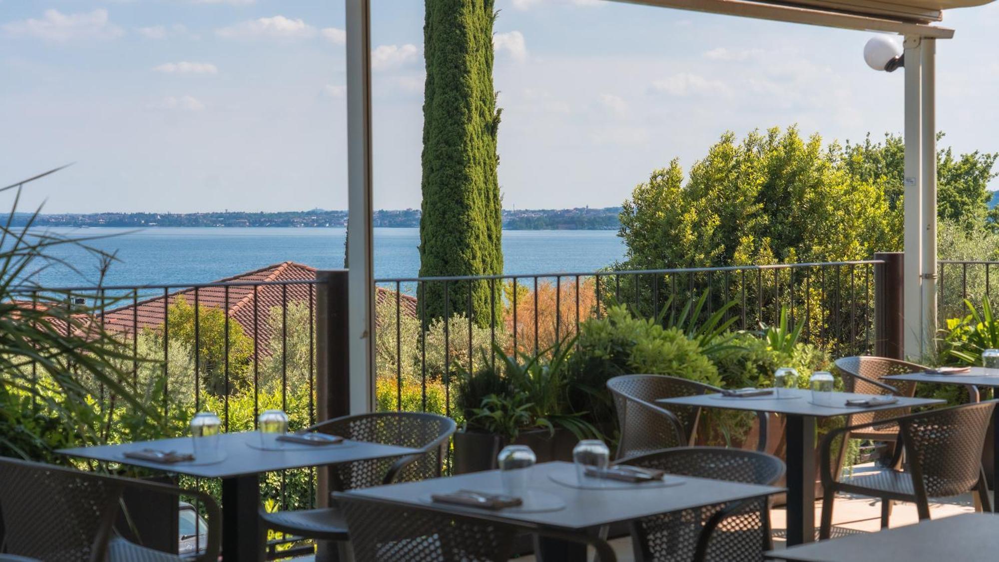 Moniga del Garda Ahg Riva Del Sole Hotel - Adults Only מראה חיצוני תמונה